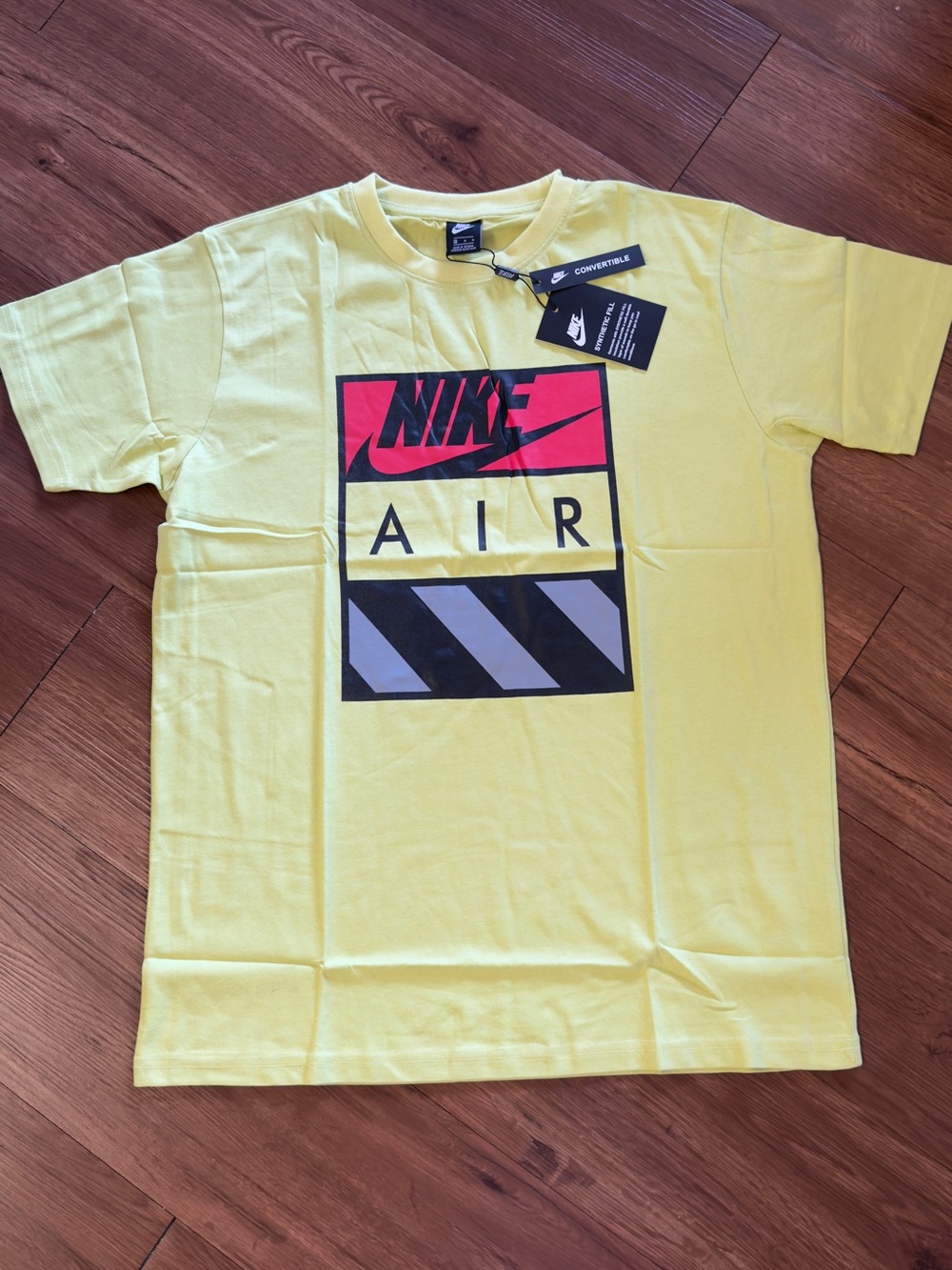 Nike Men’s Yellow Graphic AIR Short Sleeve Tee